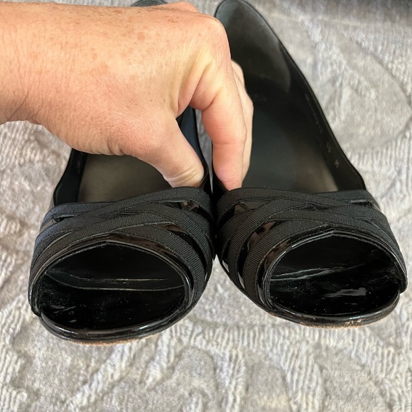 Stuart Weitzman Black Patent Leather Heels Pumps 10 Peep Toe Office Career EUC - Picture 4 of 12